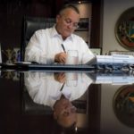 Taques vai discutir fornecimento de gás e ligação asfáltica entre Cuiabá e Santa Cruz