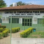 Prefeito cumpre compromisso firmado com idosos