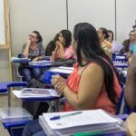 Salário de professor de Mato Grosso é o 3° maior do país; Estado paga R$ 4.350