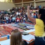 Professores aprovam greve geral por tempo indeterminado