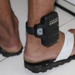 Governo quer que preso pague por tornozeleira