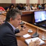 Mendes diz que MT não tem verba para reajustar salário de professores e alerta sobre o ponto: “não trabalha; não recebe!”