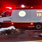 Adolescente sem CNH bate motocicleta contra caminhão estacionado e morre no interior de MT