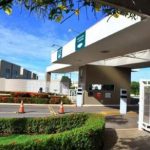 Empresário denuncia ex-secretário por agressão em condomínio de luxo