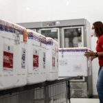 Mato Grosso recebe 54,9 mil doses de vacina nesta sexta-feira
