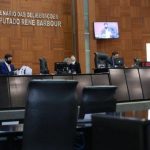 Assembleia aprova projeto que transforma educação em atividade essencial