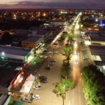 Prefeitura de Apiacás identifica com pulseiras vermelhas, pessoas com Covid