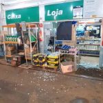 Homem sob efeito de cocaína entra armado em conveniência e troca tiros com a PM