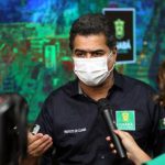 Emanuel libera comércio no feriado e adia retorno das aulas presenciais para junho