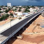 Pistas do viaduto da Avenida Beira Rio já recebem asfato