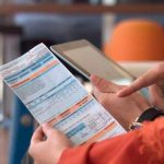 Em MT, mais de 190 mil famílias podem receber desconto na conta de luz; veja quem tem direito ao benefício