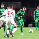 Em jogo de 4 gols, Cuiabá segura o São Paulo no Morumbi e sai do Z-4 do Brasileirão