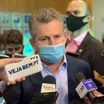 Governador sanciona lei que permite retorno do público aos estádios