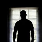 Homem que embriagou e estuprou a mãe de 70 anos pode ser condenado a 15 anos de prisão