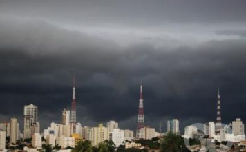 Cuiabá permanece em alerta para tempestades; risco de chuvas intensas atinge todos os municípios de MT