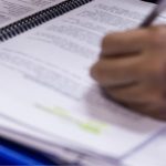 Concursos e seletivos abertos em MT oferecem vagas com salários de até R$ 7,2 mil