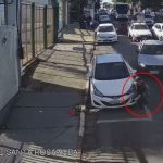 Mulher tem Honda HRV roubado por bandidos armados e um é preso; vídeos