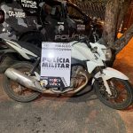 Força Tática resgata três homens mantidos em cárcere privado e recupera motocicleta roubada
