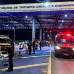 Dois motoristas são presos e 17 carros removidos na Operação Lei Seca