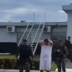 Vídeo mostra transferência para PCE do bandido que matou 7 pessoas em chacina