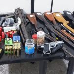Policial militar e mais dois são presos por fábrica clandestina de armas em Cuiabá