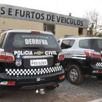 Polícia Civil prende ladrões de carros com ligação com favela no RJ