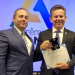 Governador recebe homenagem por soluções inovadoras na infraestrutura