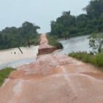 Temporal causa acidentes e ‘engole’ trecho de rodovia em MT