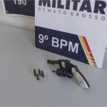 Garota de 12 anos tenta assaltar farmácia e é flagrada com arma na mochila