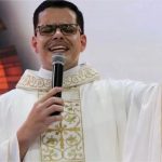 Padre denunciado por importunação sexual em MT renuncia o cargo e diocese abre investigação