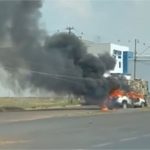 Mulher bate contra poste e morre carbonizada; crianças são salvas