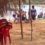 Mulheres saem no soco em praia de Santo Antônio de Leverger