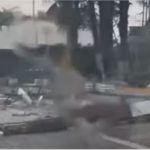 Forte temporal derruba estruturas de casas e comércios no interior; veja vídeo