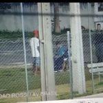 Câmeras do Vigia Mais MT flagram comércio de drogas e dois traficantes são levados para delegacia