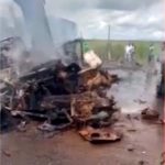 Dois homens morrem carbonizados em acidente entre carreta e caminhão na MT-430; vídeo