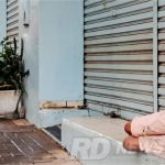 Cresce população de rua e comércio enfrenta onda de violência: Prejuízo