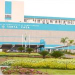 Durante briga, mulher põe fogo em homem e o manda para hospital com corpo 90% queimado