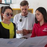 Convidada como embaixadora do projeto CEDIS, Virginia Mendes visita instituição