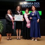 Virginia Mendes é homenageada em Brasília como Dama Comendadora da Ordem Rosa JK