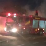 Incêndio consome depósito de empresa no bairro CPA 3; vídeo