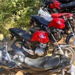 Ladrões furtam oito motos em concessionária de MT; vídeos