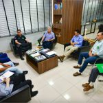 Prefeito de Cuiabá anuncia crédito de R$ 25 mil para camelôs afetados por tragédia no Shopping Popular