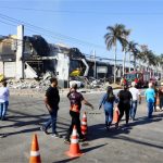 Perícia começa trabalho para investigar incêndio no Shopping Popular; estrutura pode desabar