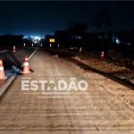 Casal discute na beira de rodovia e morre atropelado por caminhão em Cuiabá; vídeo