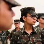 Mulheres poderão se alistar no serviço militar aos 18 anos