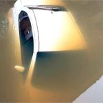 Motorista perde o controle e veículo cai em rio de Colíder