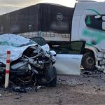 Três morrem em batida frontal entre carro e caminhão em rodovia de MT