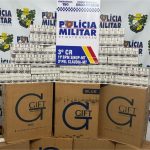 PM prende mãe e filho com quatro mil maços de cigarros ilegais