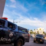 Mais de 100 policiais caçam bando que roubou agência bancária em MT