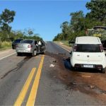 Casal e bebê morrem em batida com 3 veículos na BR-070